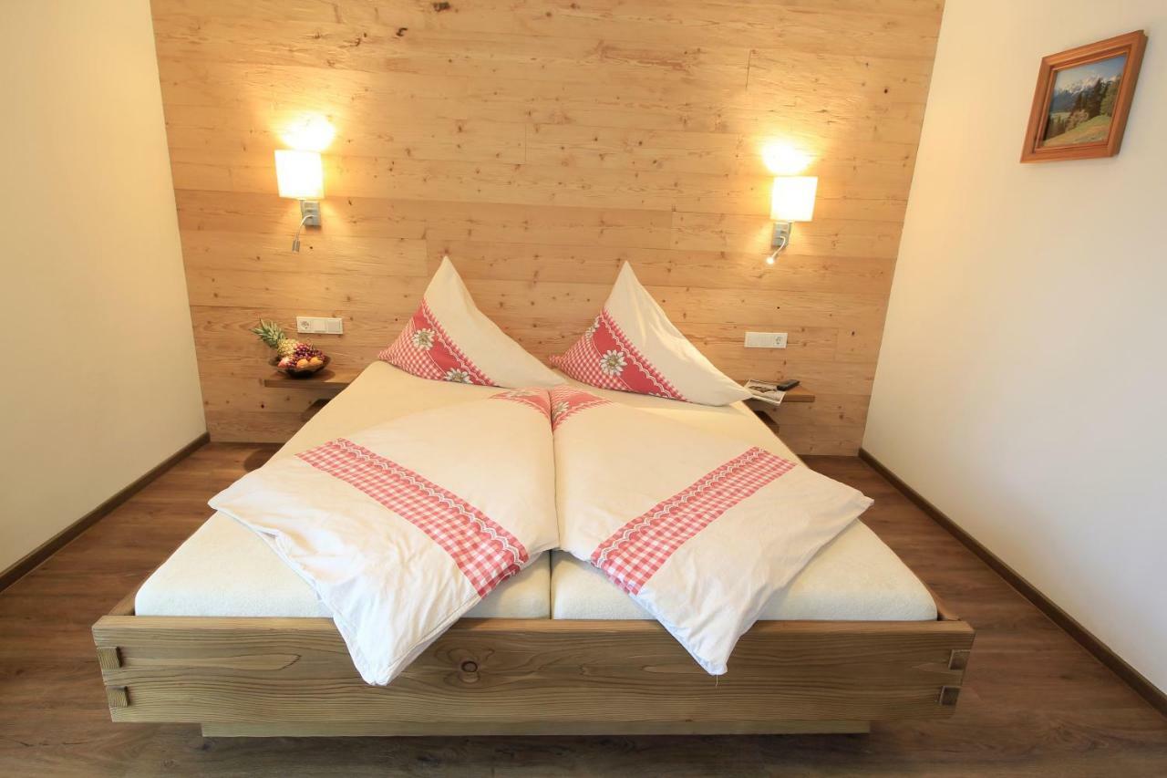 Pension Tannenhof Leogang Quarto foto